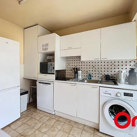 Spacieux 2 Pieces Avec Piscine, Terrasse Et Parking, Proche Plages Et Commodites - Garavan - Fr-1-647-38 Apartment Menton