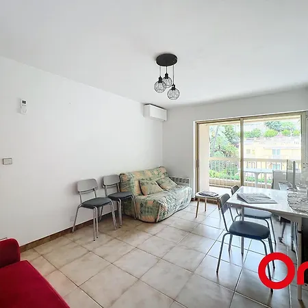 Spacieux 2 Pieces Avec Piscine, Terrasse Et Parking, Proche Plages Et Commodites - Garavan - Fr-1-647-38