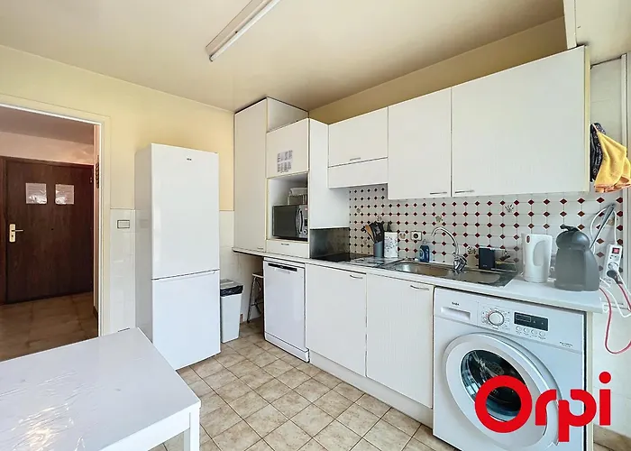 Spacieux 2 Pieces Avec Piscine, Terrasse Et Parking, Proche Plages Et Commodites - Garavan - Fr-1-647-38 Apartment *